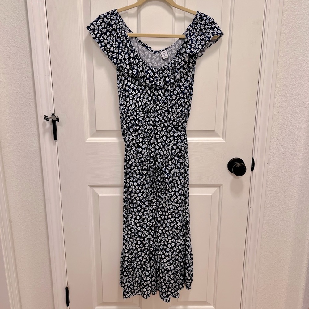 🤰Old Navy Blue Floral Flutter Maternity Dress